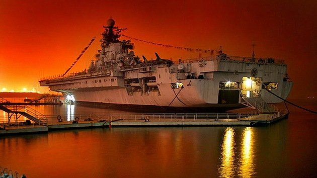 Barco Portaaviones a Vapor Kiev 2 - Cañonera HMQS Gayundah - Australia 🗺️ Foro Belico y Militar