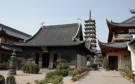 pagoda de zhenru3.jpg