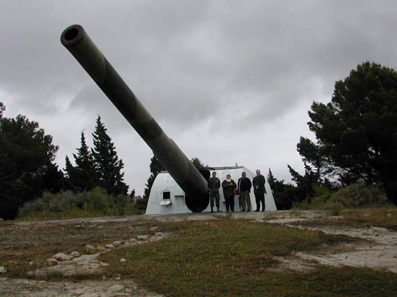 Vickers 381/45. El mayor cañón artillado en España. 0