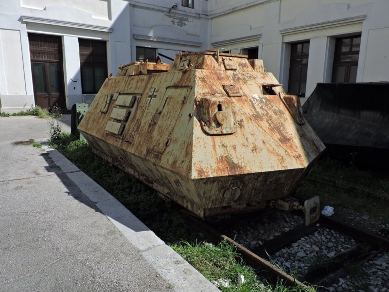 Panzerdraisine Steyr K 2670, Trieste Campo Marzio, Italia 2 - Trenes Blindados o Armados