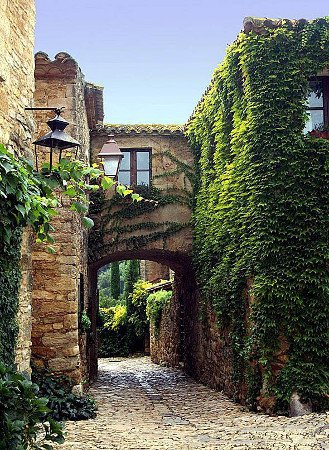 Peratallada, Girona, Catalunya (Foto 2)