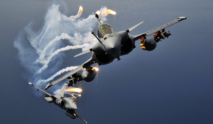 Mig19 en Koksan Airport - Corea del Norte 🗺️ Foro Belico y Militar 0