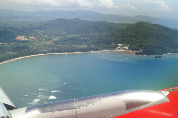 Despegando del aeropuerto de Phuket - Accidente Aereo en Tailandia 16/9/07