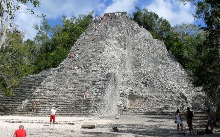 Piramide Nohoch Mul, Tulum, México 1