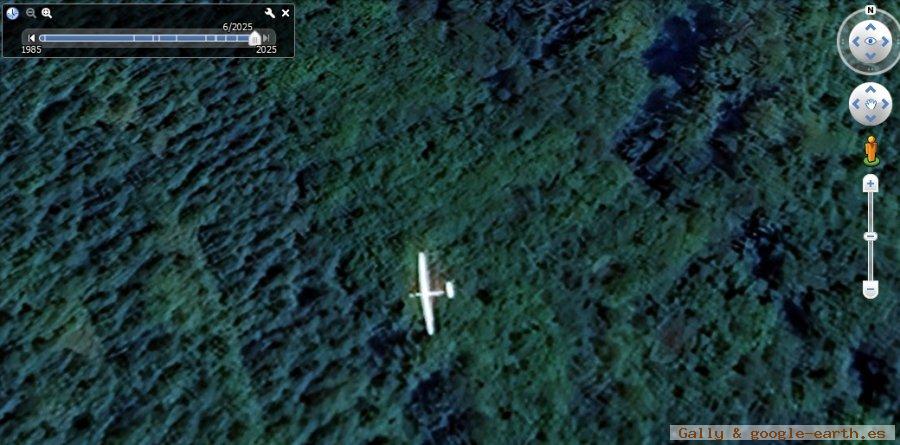 Planeador volando en North Hill Glider Field 1