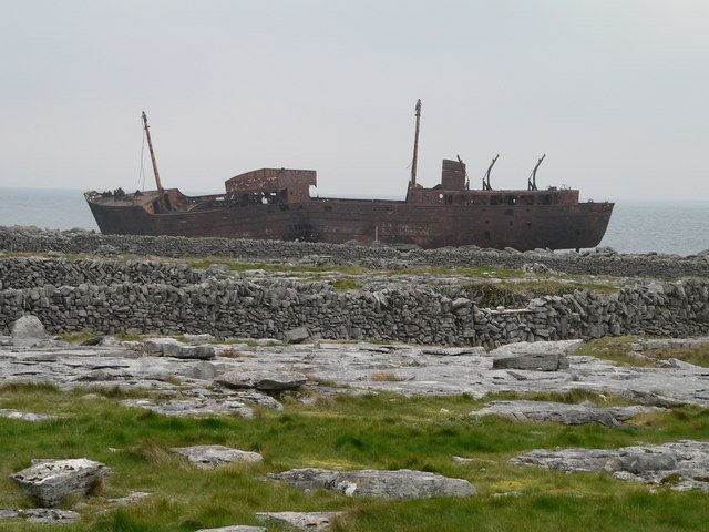 MV Plassy o Plassey - Finnis Rock, Inisheer , Islas Aran 1