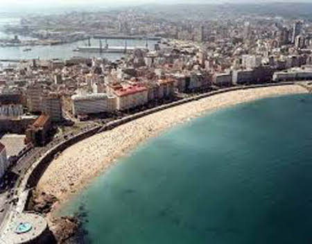 Playa de Riazor, A Coruña, Galicia 0