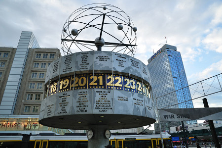 plaza Alexanderplatz Bahnhof,  Berlín, Alemania 0