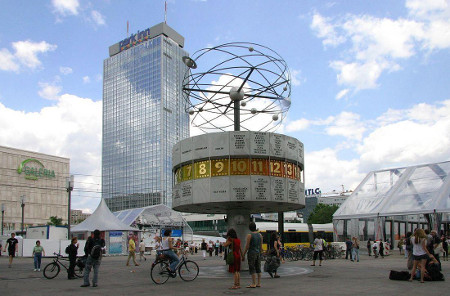 Plaza Alexanderplatz Bahnhof,  Berlín, Alemania 0