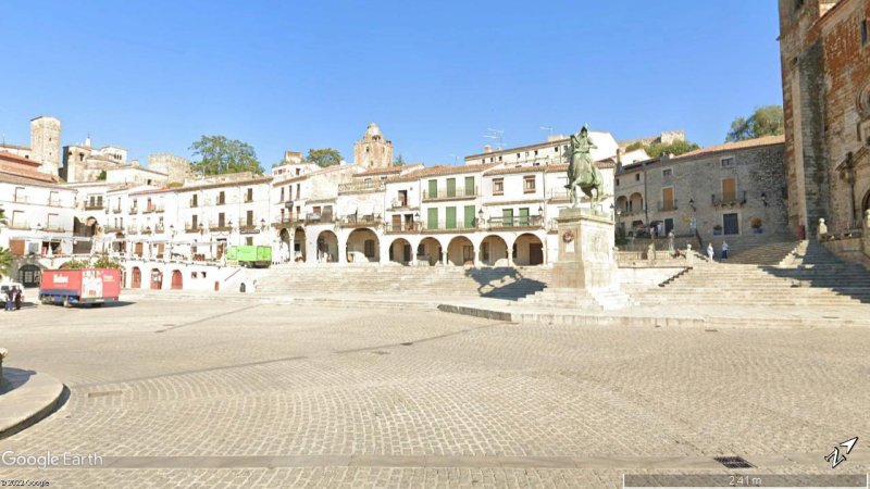 Plaza Mayor de Trujillo 1 - Localizaciones en España de La Casa del Dragón 🗺️ Foro General de Google Earth