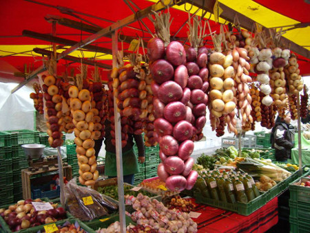 Mercado de la cebolla, plaza Zibelemärits, Berna, Suiza 1