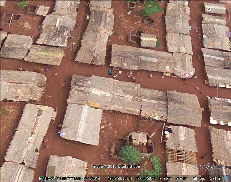 Poblado Minero en Sudan del Sur 1 - Corral en Tanzania y el avion de Google Earth 🗺️ Foro África