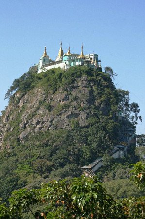 Monte Popa Taung Kalat, Myanmar (Birmania) 1