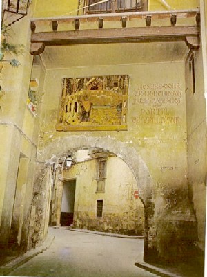 Portal de la Valldigna 0 - Puerta de Córdoba en Carmona 🗺️ Foro General de Google Earth