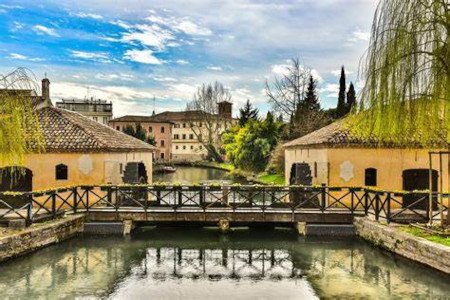 Portogruaro, Venecia, Italia 0