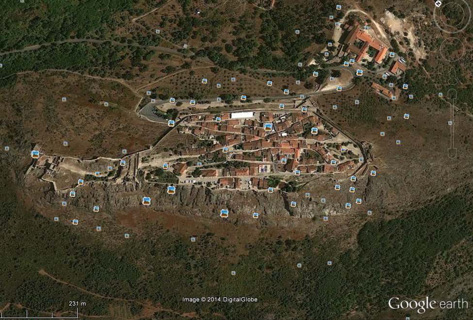 Pueblo amurallado que vigila España - Isla española 🗺️ Foro General de Google Earth