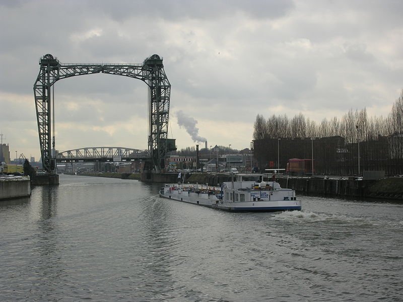 Puente de Buda, Belgica 2 - Puente de elevación vertical