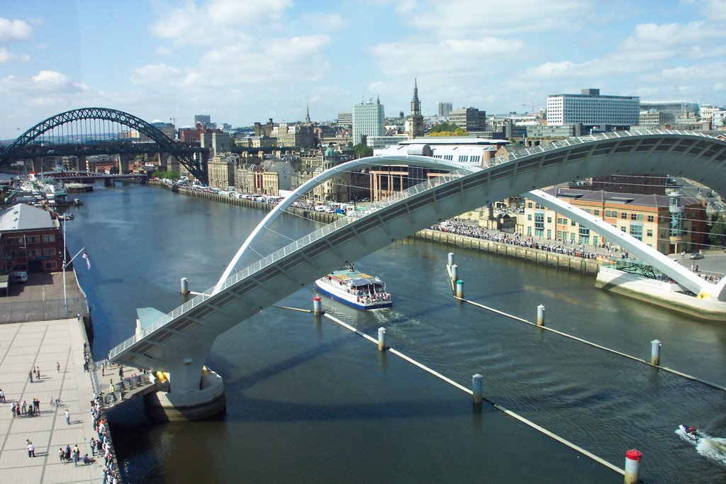 Puente Gateshead Millennium 1