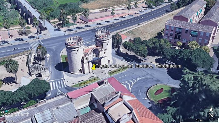 Puerta del Palmar (Monumento), Badajoz, Extremadura 2