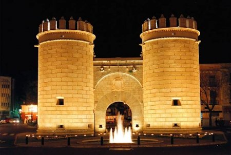 Puerta del Palmar (Monumento), Badajoz, Extremadura 1