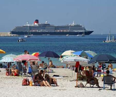 Puerto de Cagliari, Cagliari, Italia 1