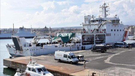 Puerto de Catania, Sicilia, Italia 🗺️ Foro Europa 1