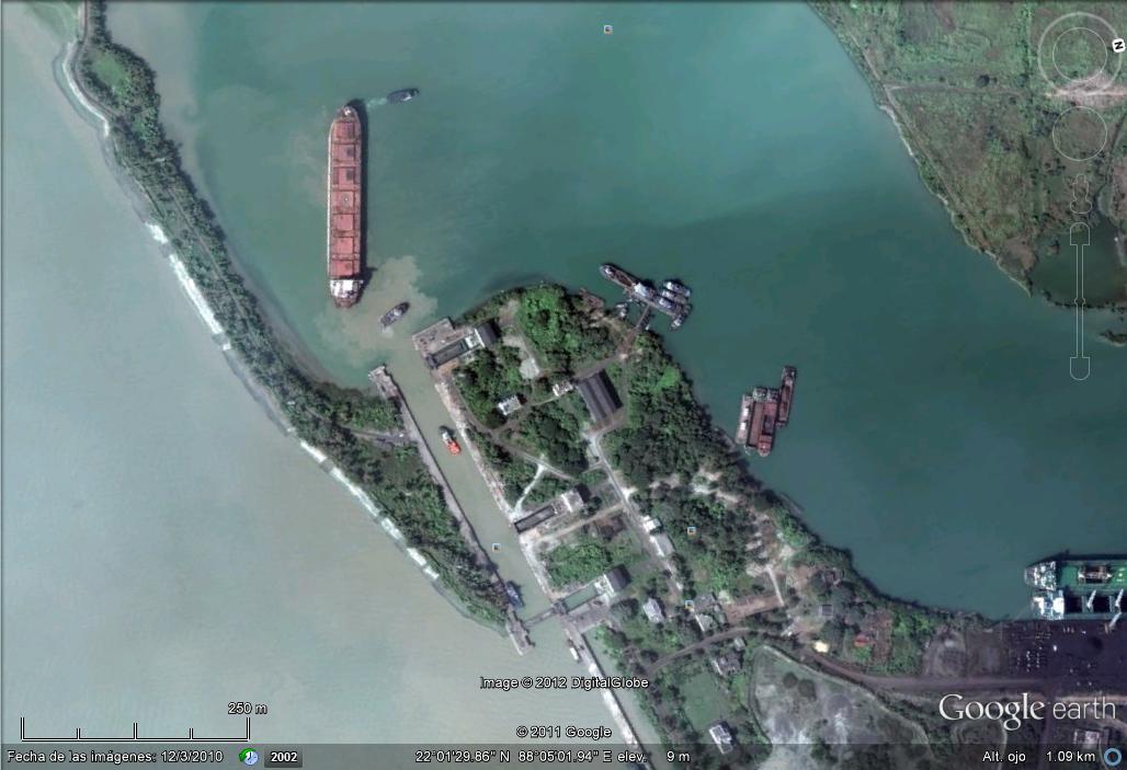 Puerto de minerales de Haldia - India 1 - Barco 230 metros Amsterdam 🗺️ Foro General de Google Earth