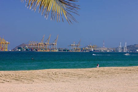 Puerto de Khor Fakkan, Sarja, Emiratos Árabes Unidos 1