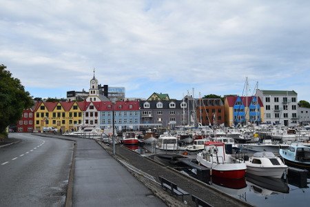 Puerto de Kollafjørður, Islas Feroe 1