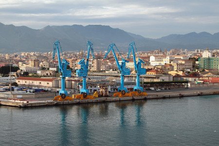 Puerto de Palermo, Palermo, Italia 1