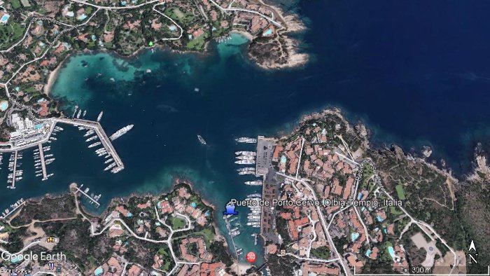 Puerto de Porto Cervo, Olbia-Tempio, Italia 🗺️ Foro Europa 2