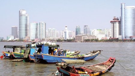 Puerto de Xiamen, Fujian, China 1