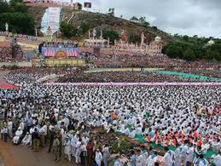 Puttaparthy, Andhra Pradesh, India 1