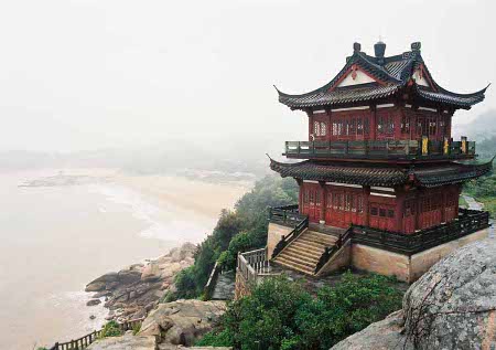 Templo a Kwan Yin, en la isla de PutuoShan, China 1