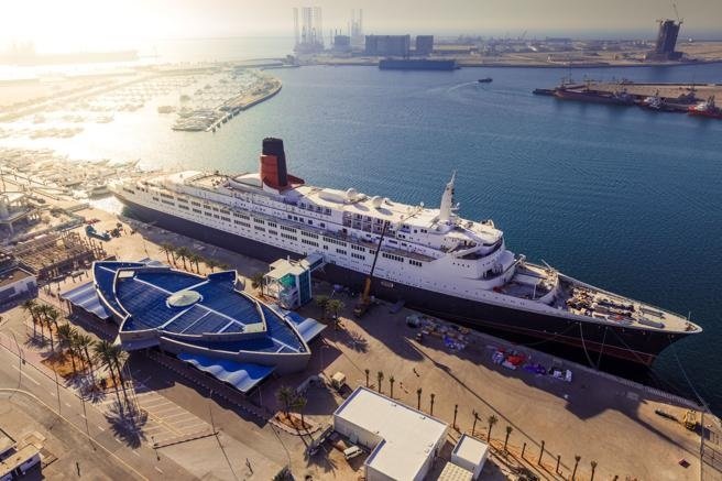 Barco a Vapor Ferry RMS Queen Elizabeth 2 2