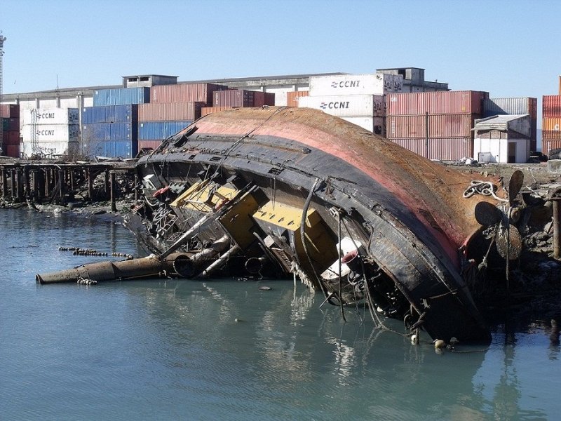 Barco a Vapor Remolcador RAM Poderoso 2