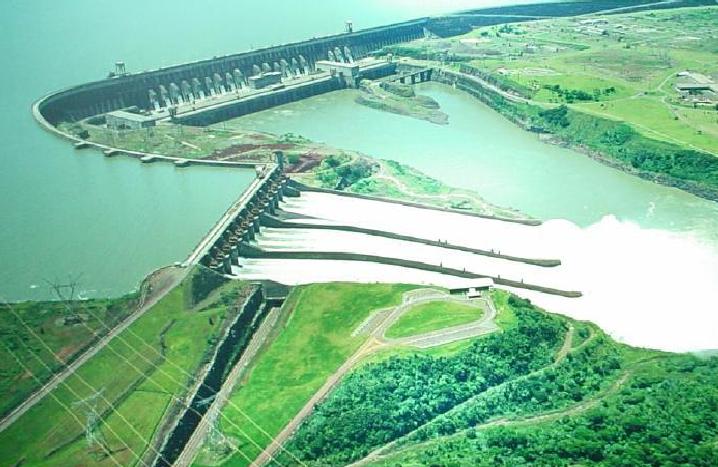 Gigantesca Represa de Itaipu 1