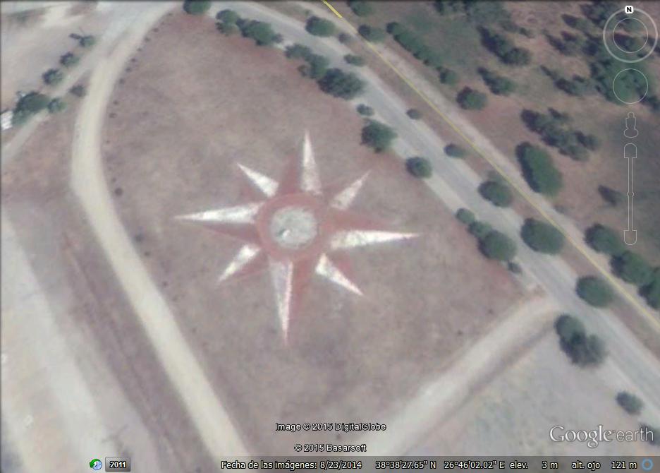 Rosa de los Vientos base naval de Focea - Turkia 1 - Rosa Ouston - Antigua base de la RAF 🗺️ Foro General de Google Earth