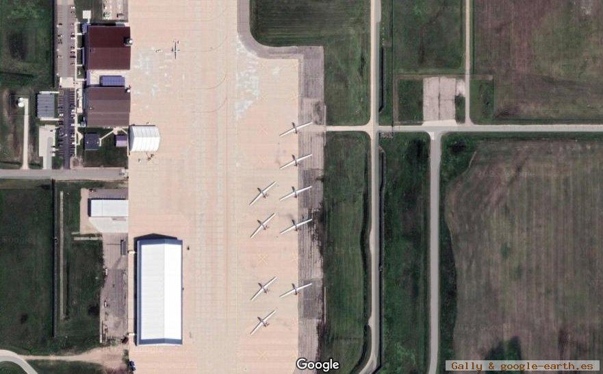 URGENTE!! Novedades de Estados Unidos! - UAV, Drones: Aviones no tripulados cazados con Google Earth
