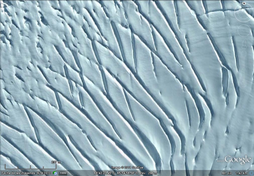 Glaciar en la Antartida. - SERRUCHARON HIELO Y SE OLVIDARON EL SERRUCHO? 🗺️ Foro General de Google Earth