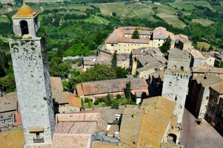 San Gimignano, Siena, Italia 🗺️ Foro Europa 1