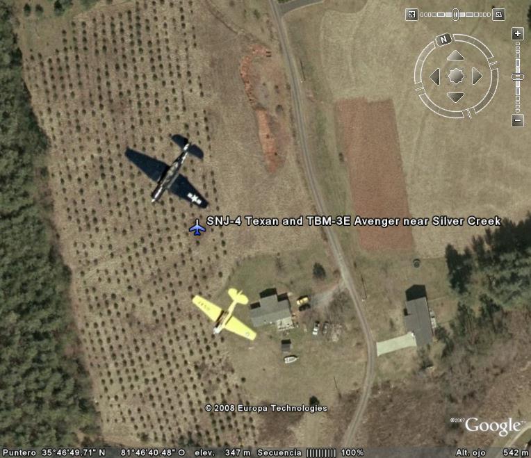 T6 en vuelo 0 - AVION EN PATIO DE COLEGIO 🗺️ Foro Belico y Militar