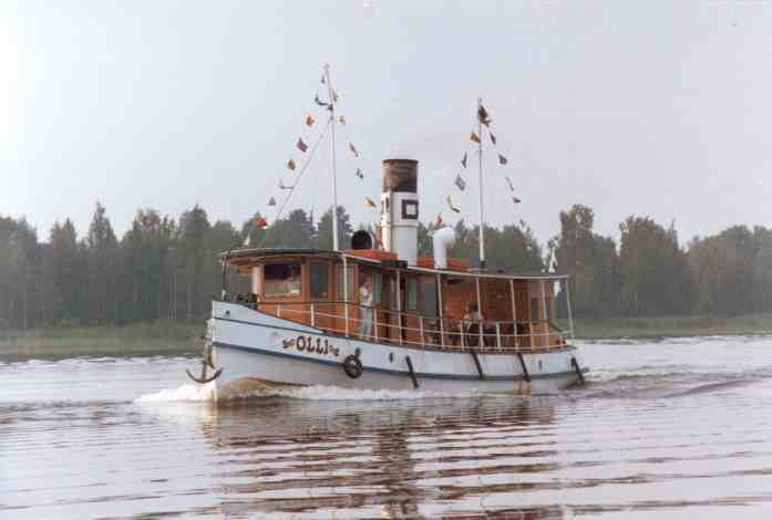 Barco a Vapor Ferry SS Olli 2