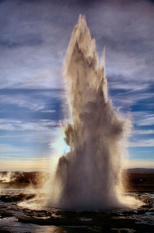 Géiser Strokkur, Geysir, Suðurland, Islandia 🗺️ Foro Europa 1