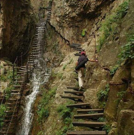 El gran cañón verde de Taihang, Henan, China 1