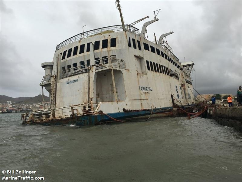 Tarrafal, hundido en Cabo Verde 2 - MV Aman - abandonado 🗺️ Foro General de Google Earth