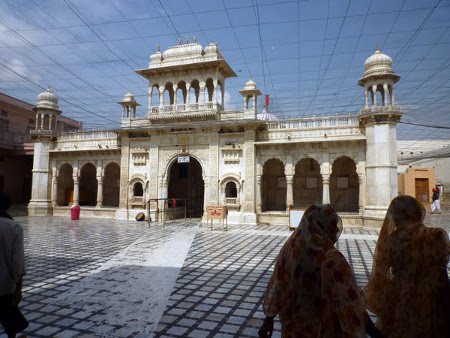 Templo de Karni Mata, Desnoke, India 0