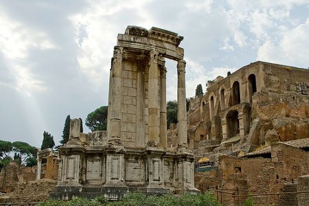Templo de Vesta, Via dei Fori Imperiali, Roma, Italia 0