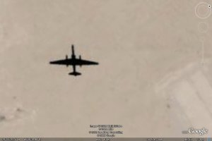 avion es su propia sombra