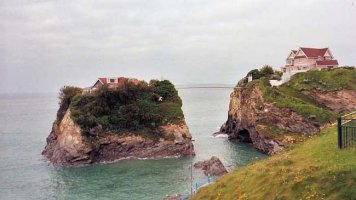 isla towan-casa mar.jpg